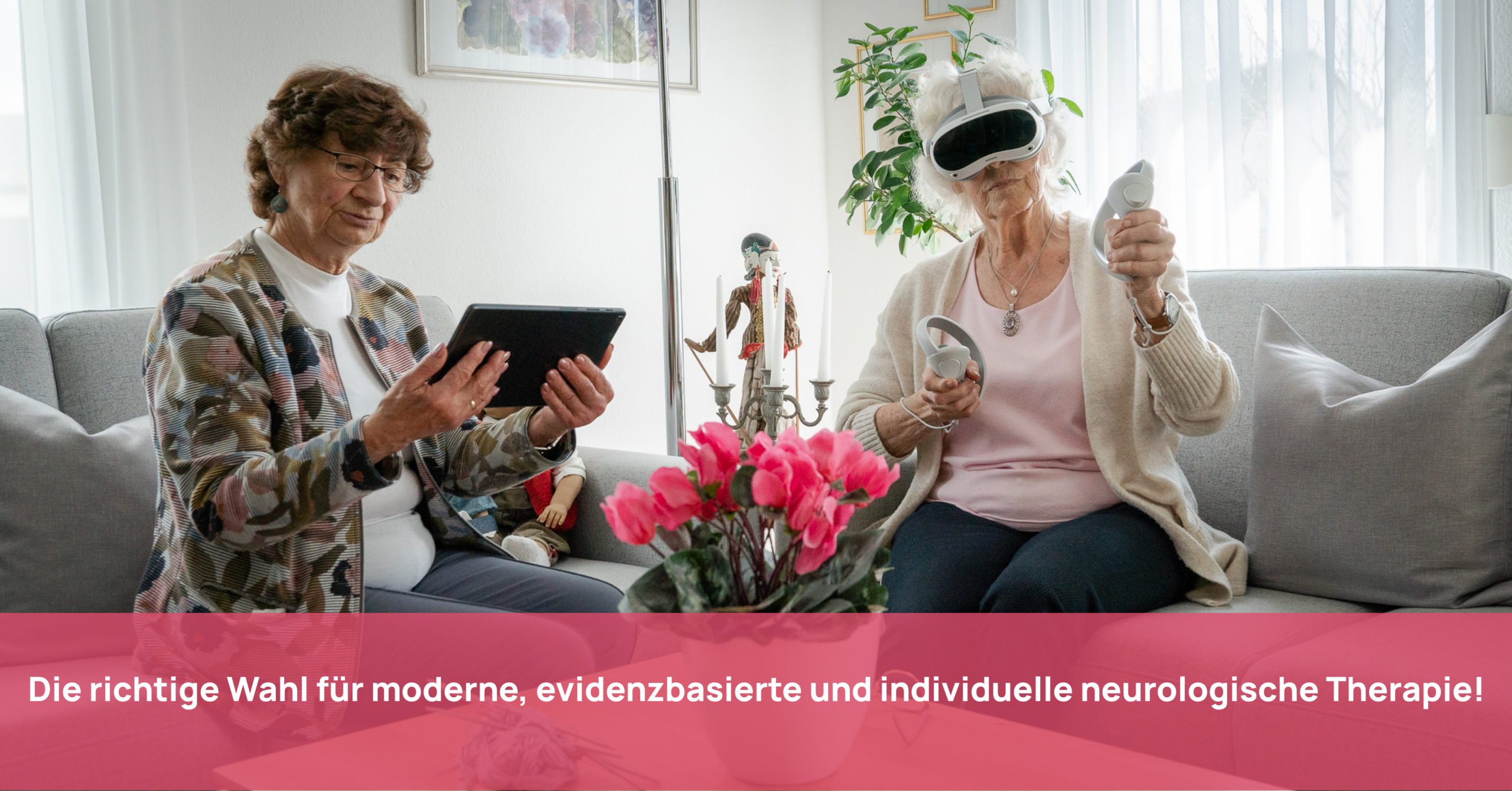 Seniorinnen trainieren gemeinsam mit VR-Brille